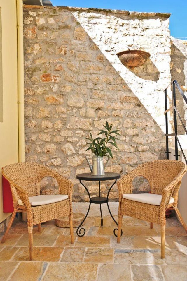 Platanos In The Castle Hotel Ioannina Exterior foto
