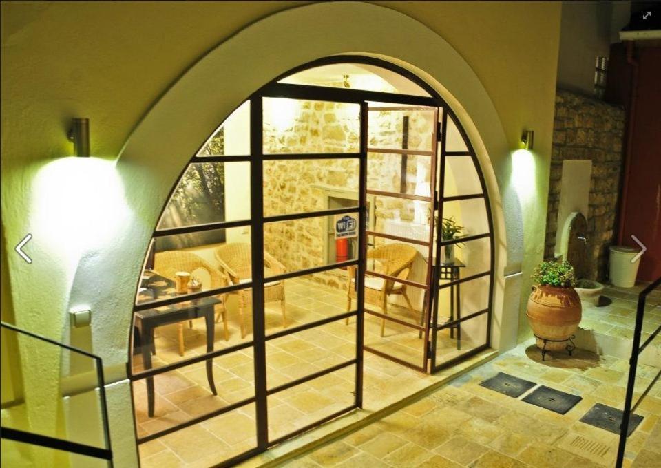 Platanos In The Castle Hotel Ioannina Exterior foto